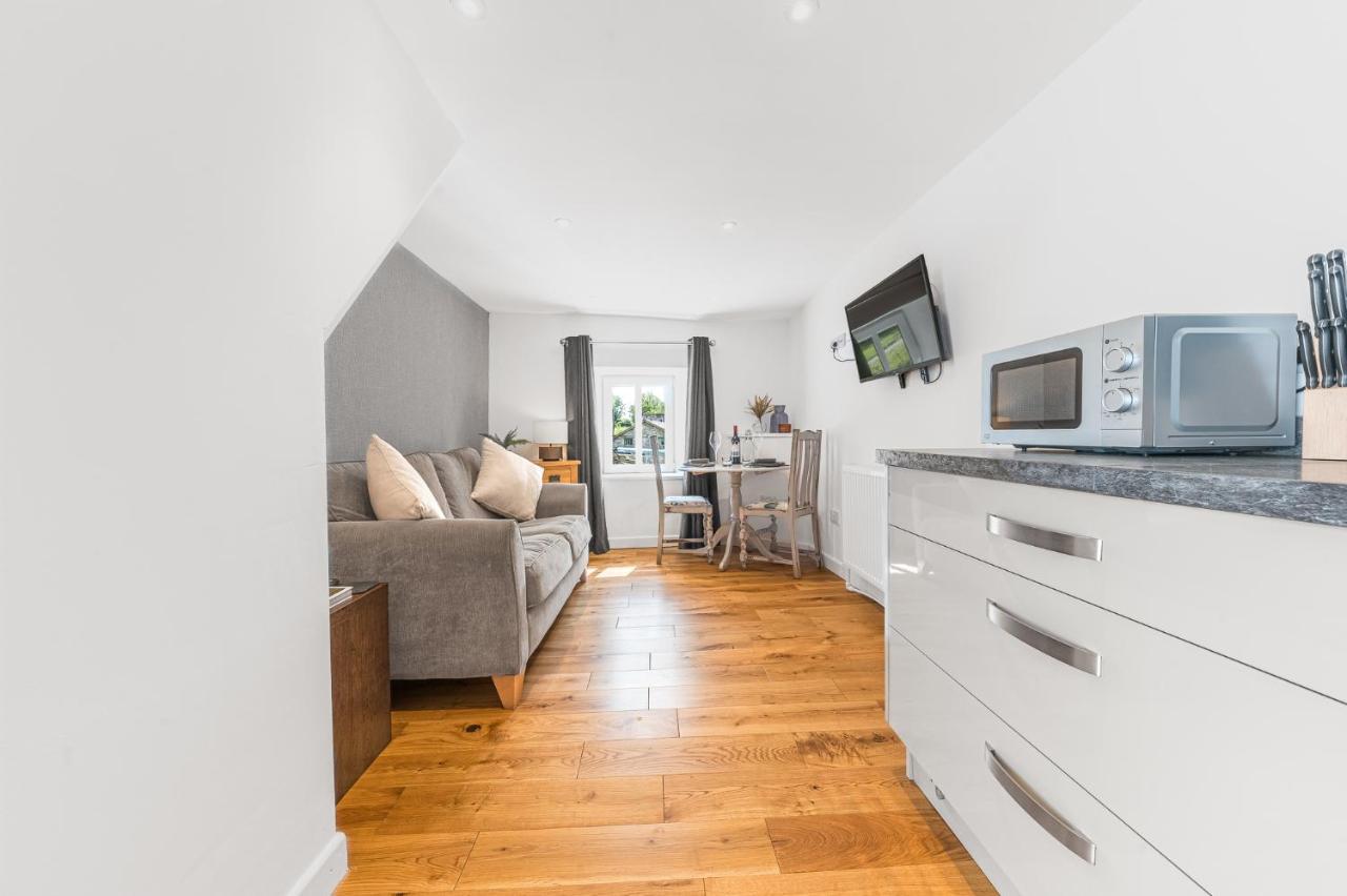 The Black Dog Apartment Dalton in Furness Luaran gambar