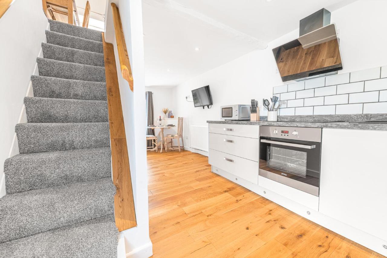 The Black Dog Apartment Dalton in Furness Luaran gambar